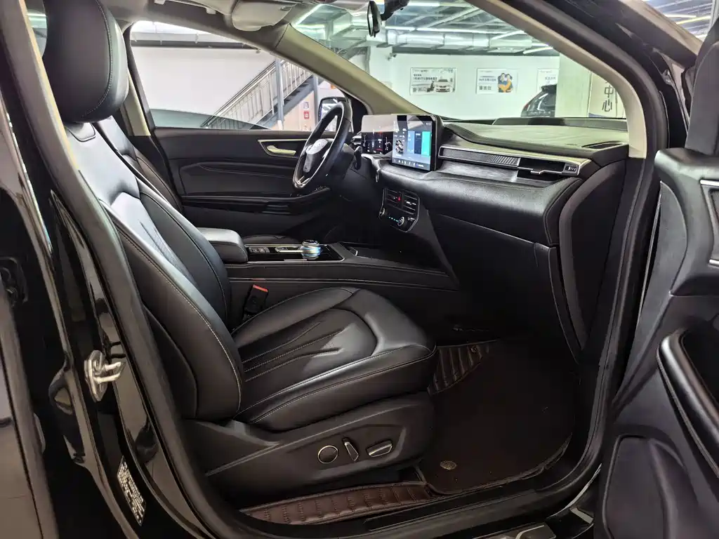 Ford Edge — миниатюра 6
