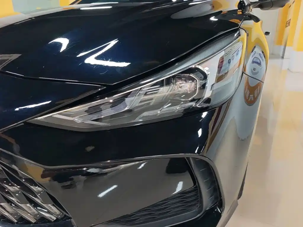 MG MG5 — миниатюра 24