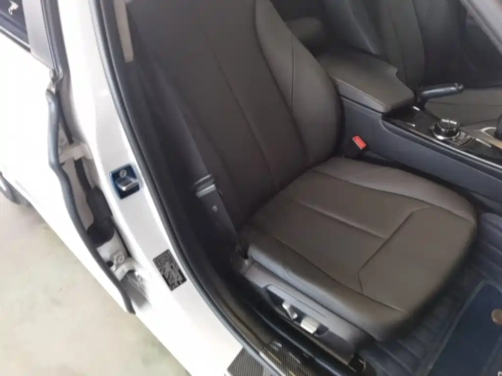 BMW 3 Series — миниатюра 25