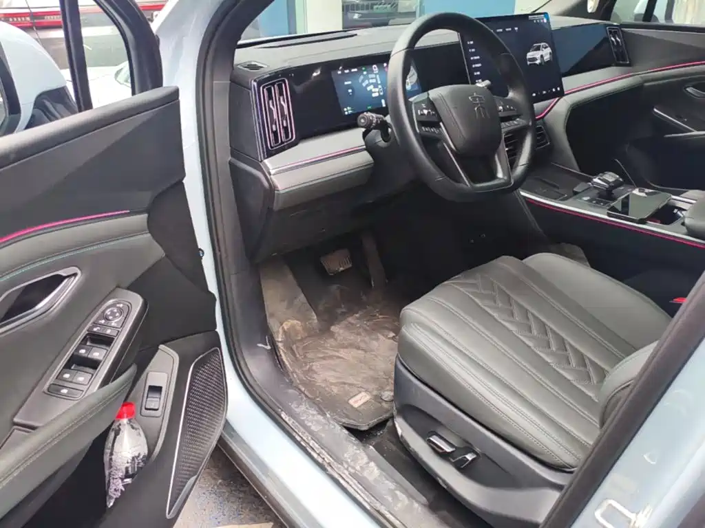 BYD L DM-i — миниатюра 16