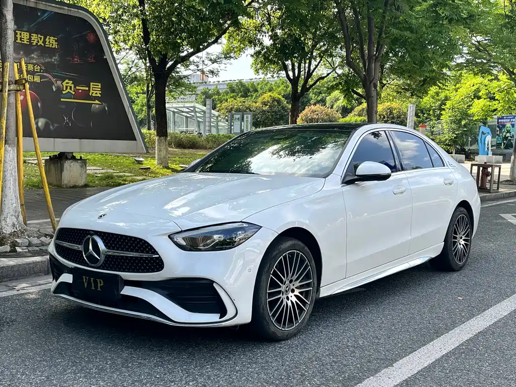 Mercedes-Benz C-Class 2024