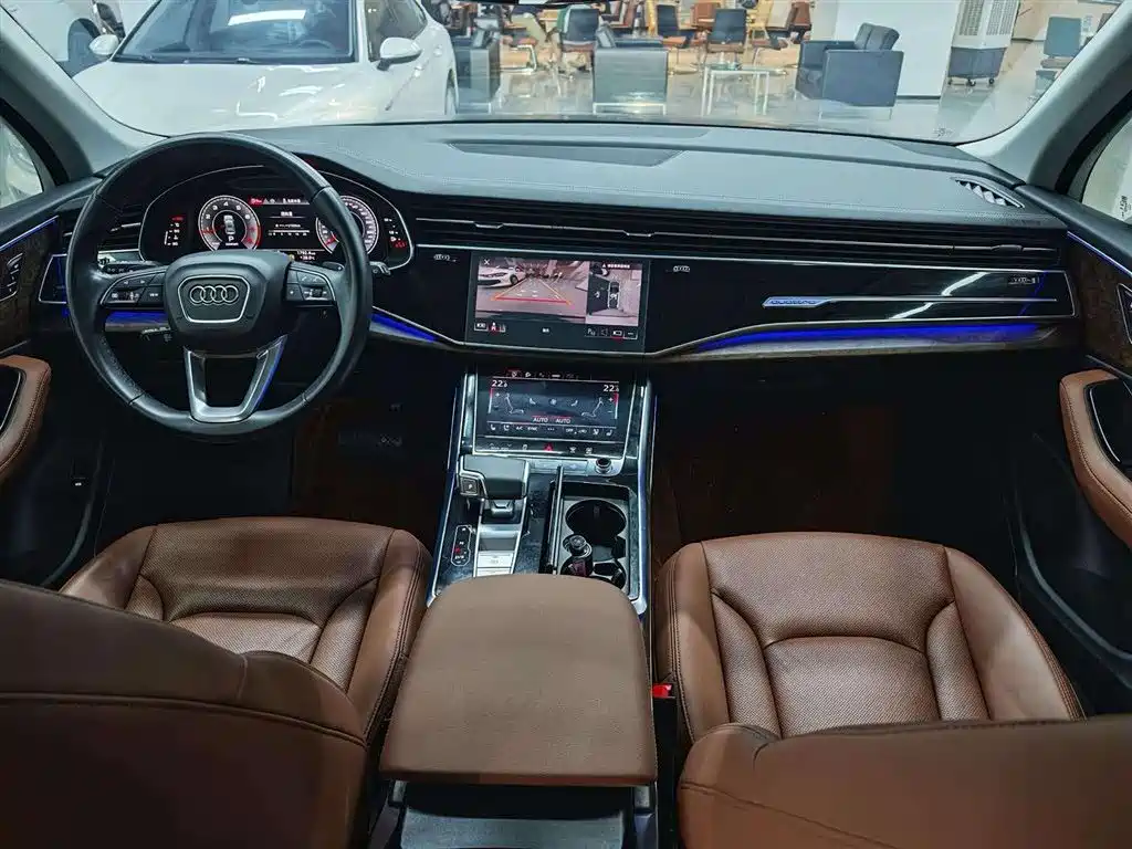 Audi Q7 — миниатюра 13