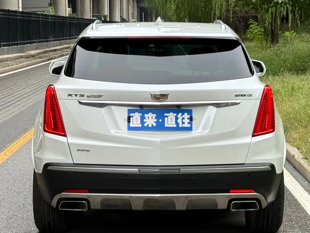 CADILLAC XT5