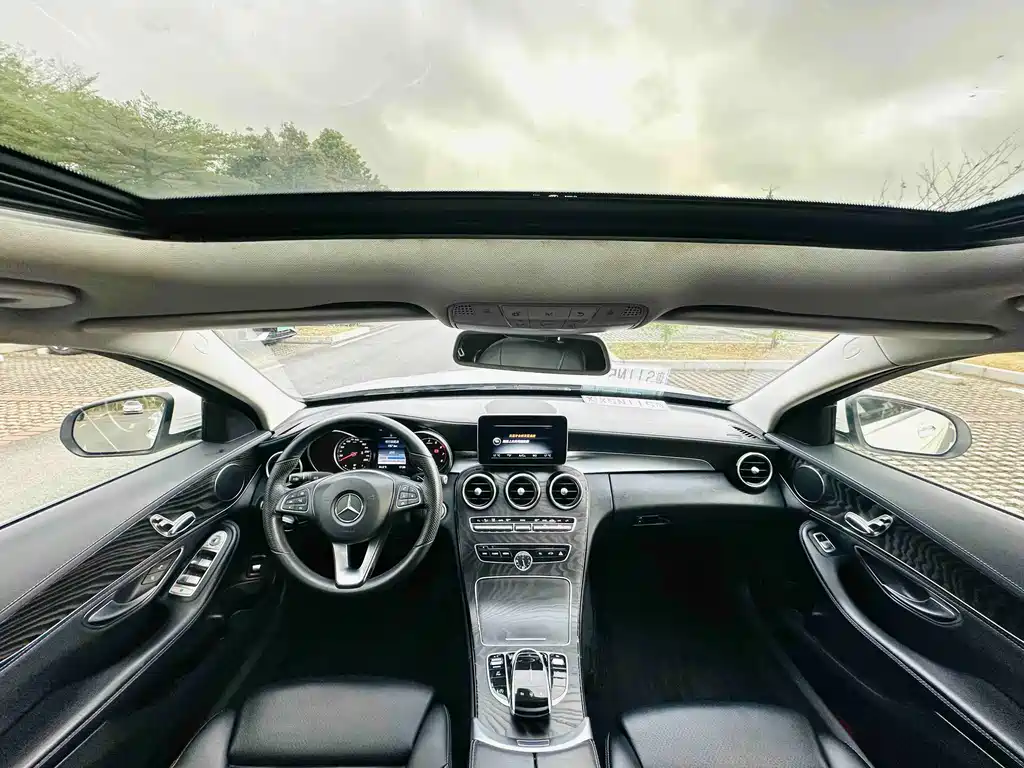 Mercedes-Benz C-Class — миниатюра 18