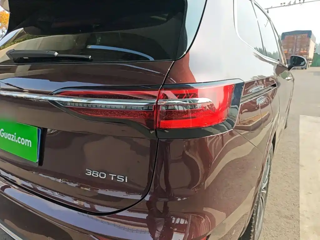 Volkswagen Viloran — миниатюра 8