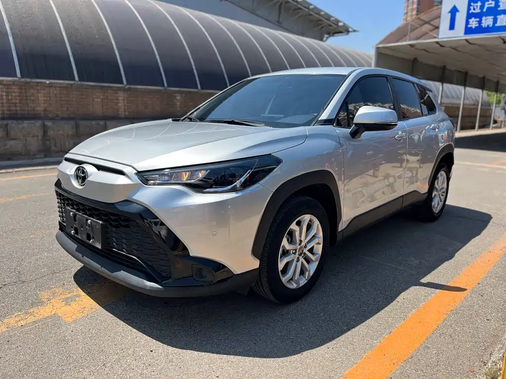 Toyota Frontlander 2022