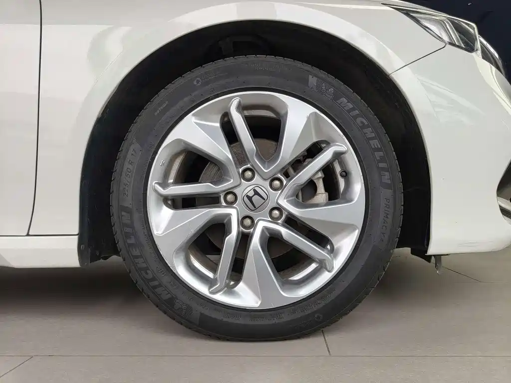 Honda Accord — миниатюра 16
