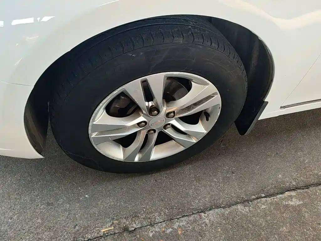 Chevrolet Cruze — миниатюра 23