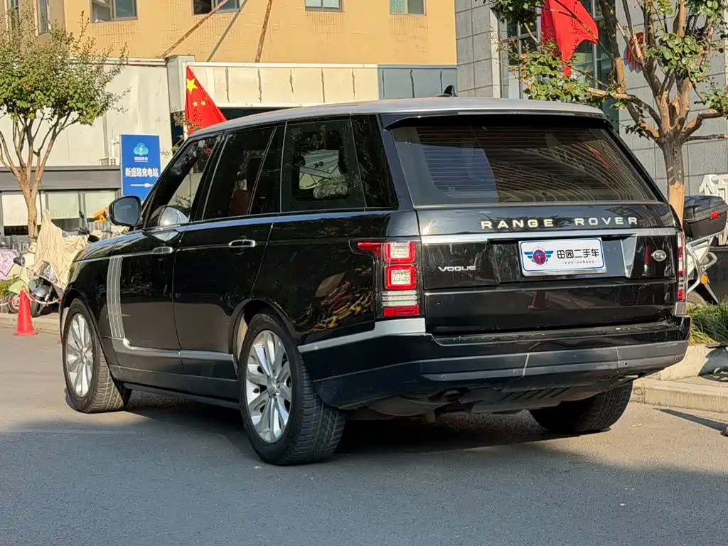 Land Rover Range Rover — миниатюра 4