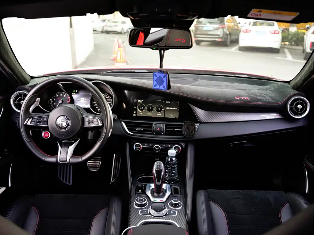 Alfa Romeo Giulia — миниатюра 18