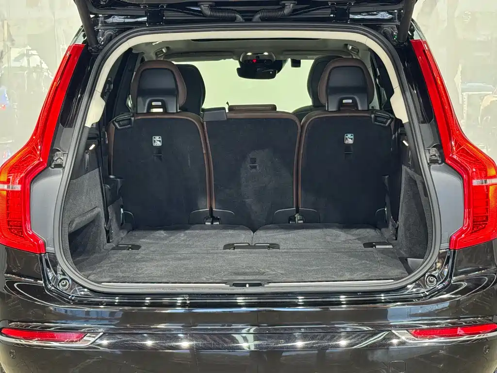 Volvo XC90 — миниатюра 22