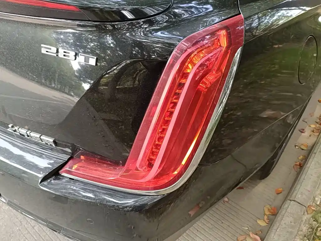Cadillac XTS — миниатюра 8