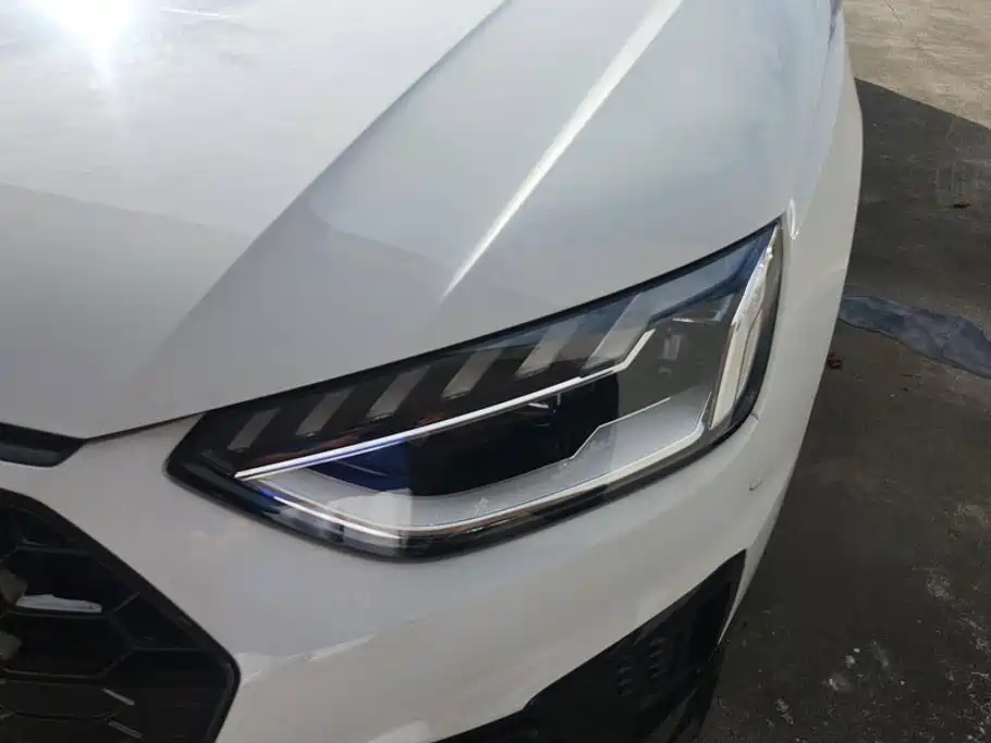 Audi A4L 2024 40 TFSI Luxury
