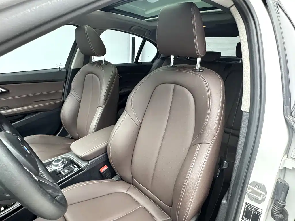 BMW 1 Series — миниатюра 10