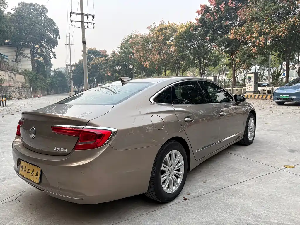 Buick LaCrosse — миниатюра 7