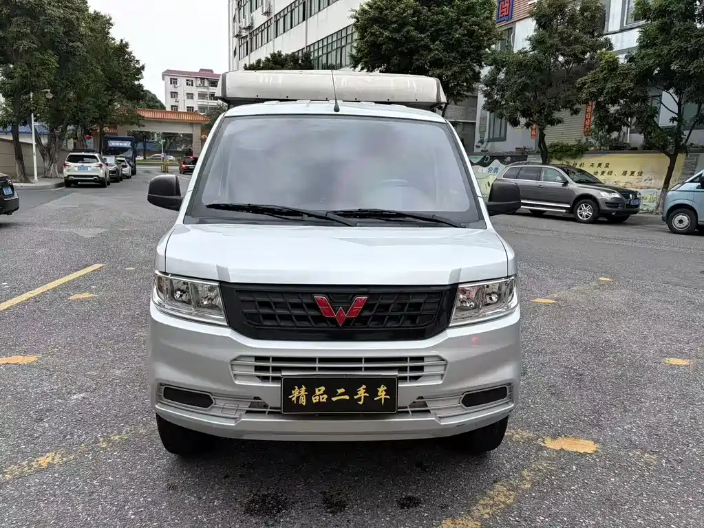 Wuling Rongguang 2023 1.5L Long Wheelbase LAR