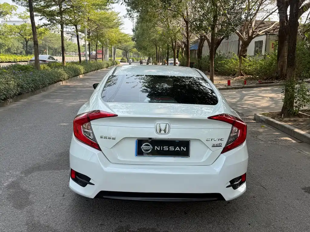Honda Civic — миниатюра 5