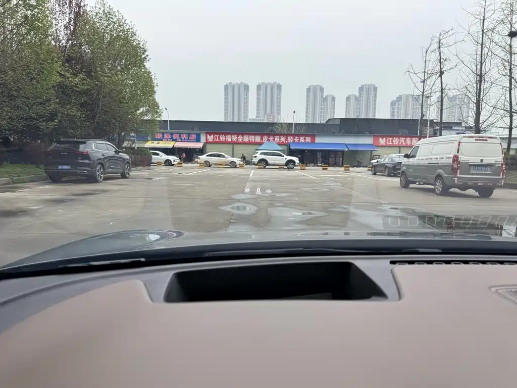 BYD Han — миниатюра 5