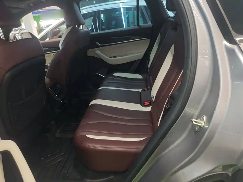 Geely Xingyue L — миниатюра 17