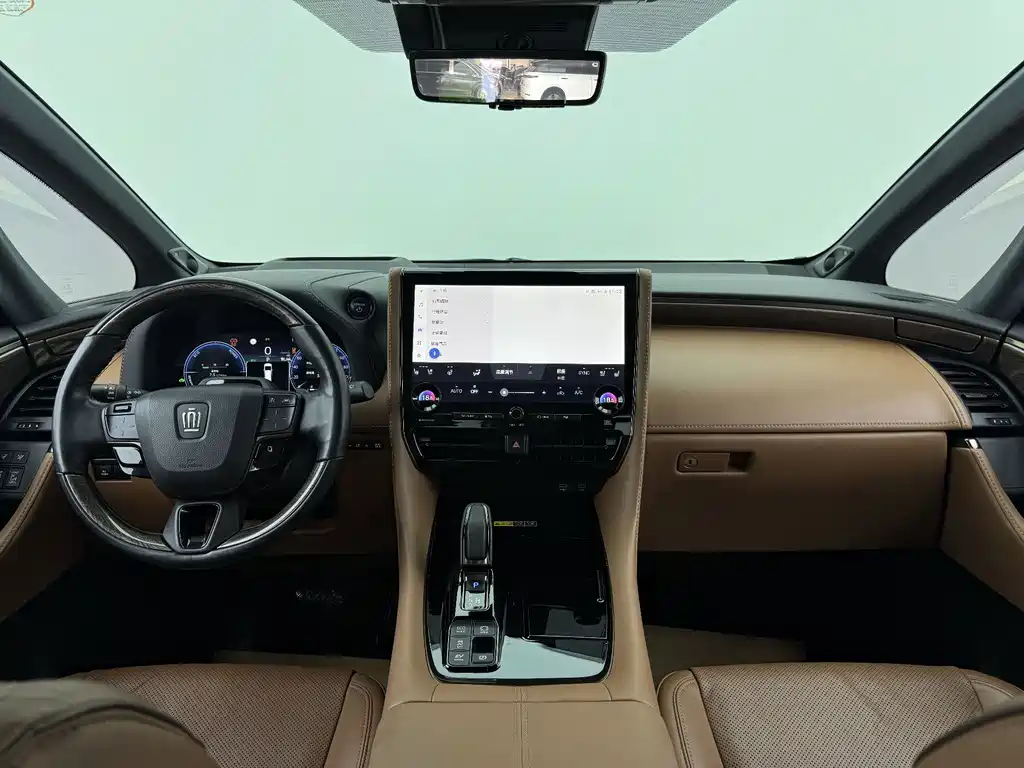 Toyota Alphard — миниатюра 6