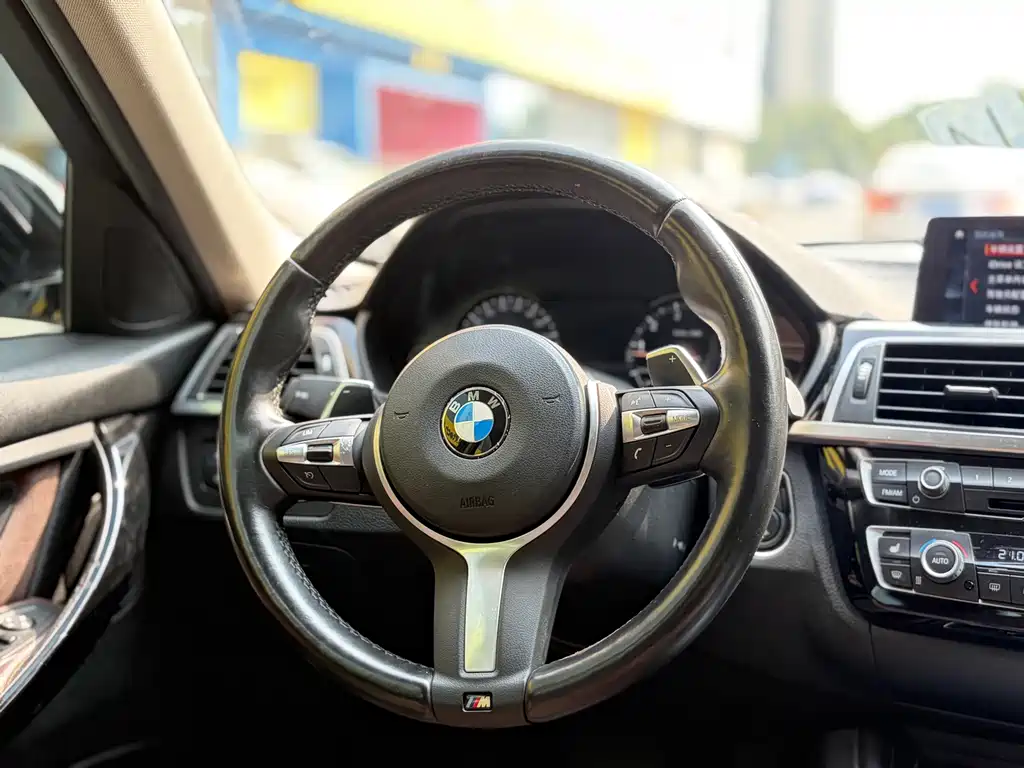 BMW 3 Series — миниатюра 9