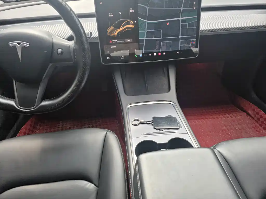 Tesla Model 3 — миниатюра 7