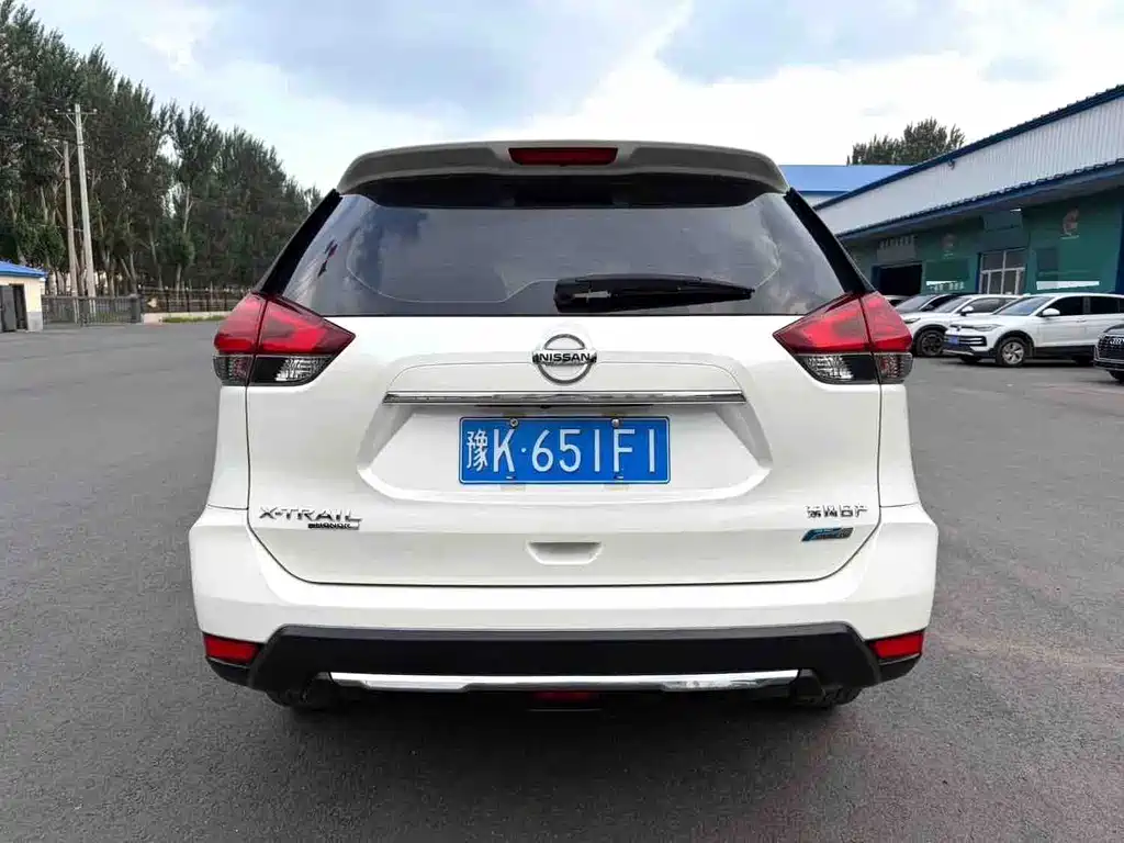 Nissan X-Trail — миниатюра 3