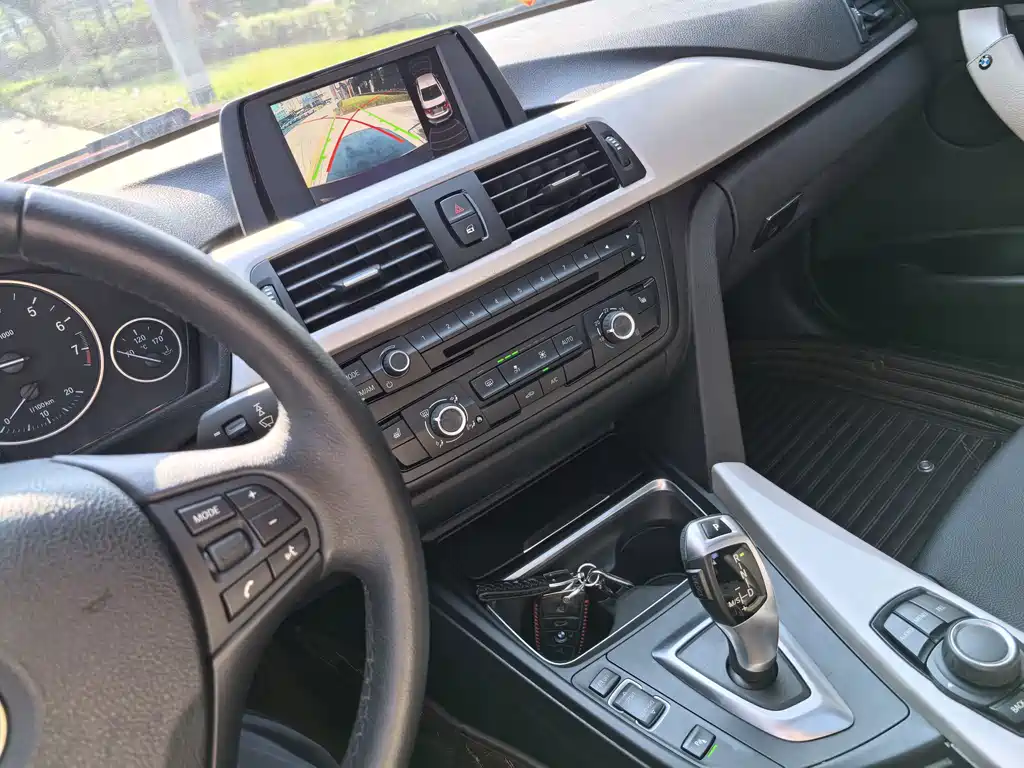 BMW 3 Series — миниатюра 20