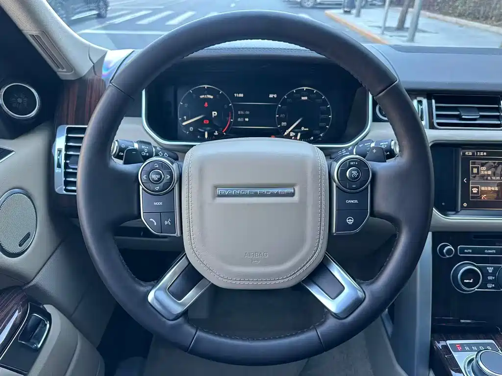 Land Rover Range Rover — миниатюра 17