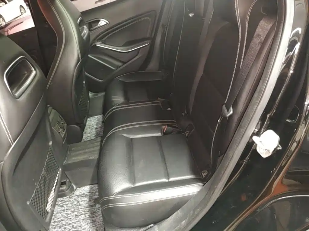 Mercedes-Benz GLA — миниатюра 17