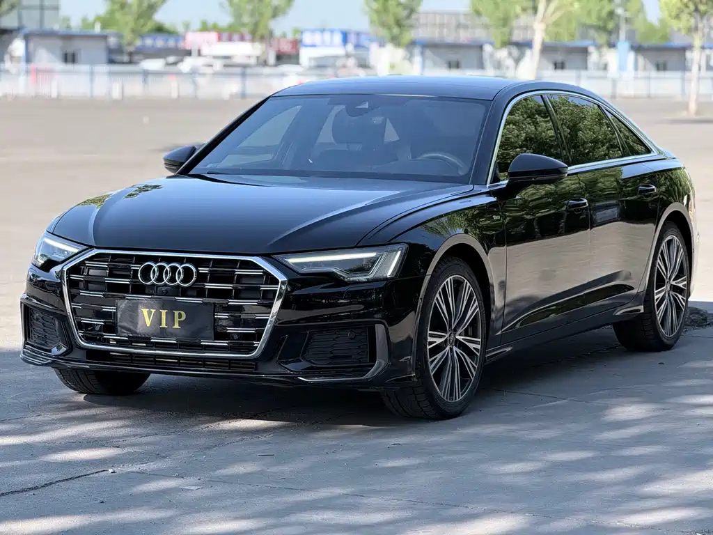 Audi A6L 2022