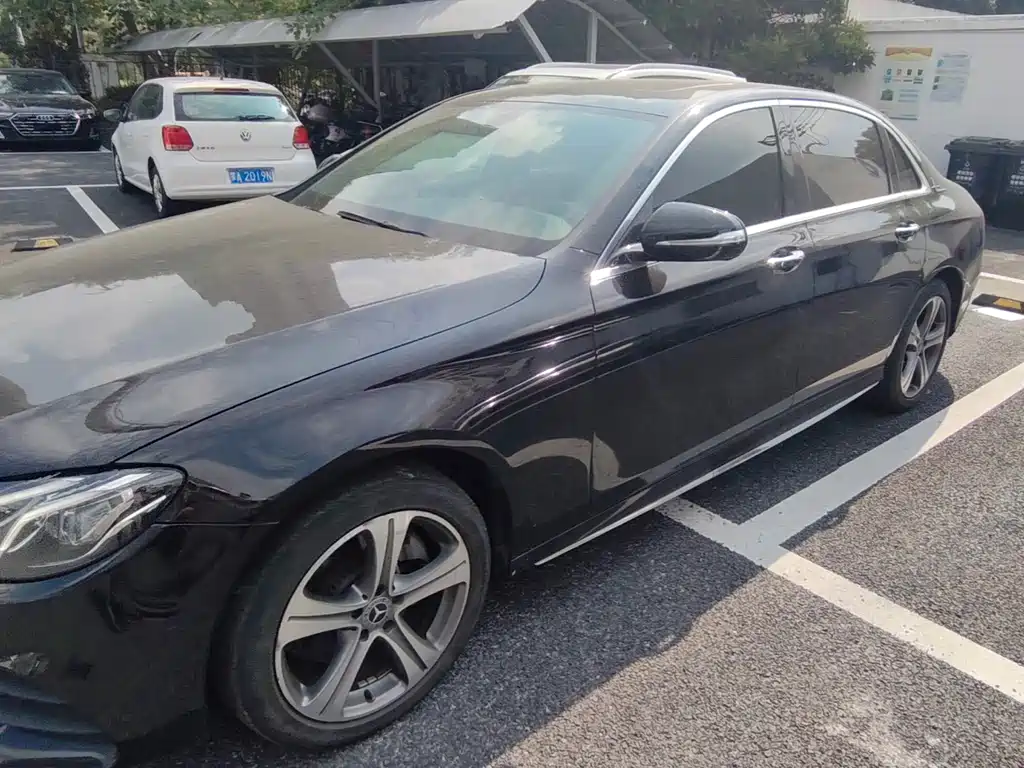 Mercedes-Benz E-Class — миниатюра 14
