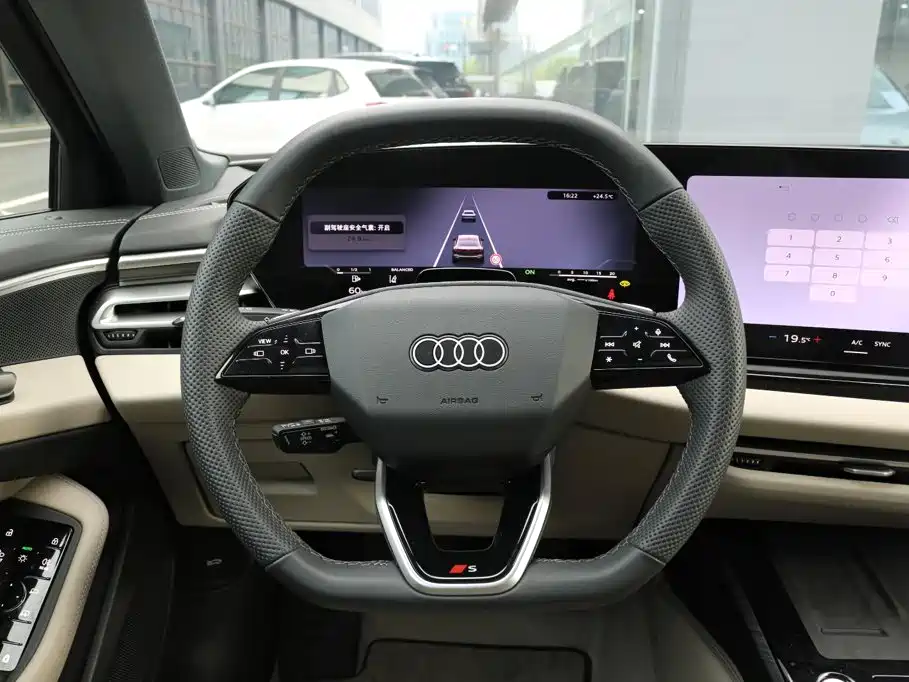 Audi A5L — миниатюра 7
