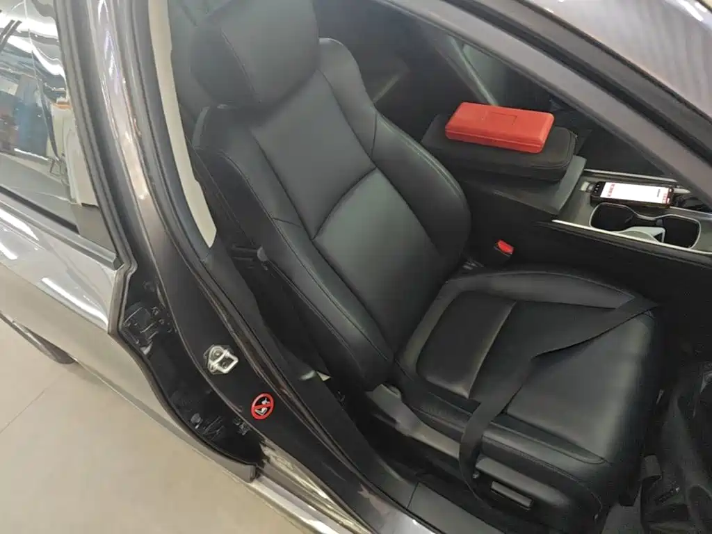 Honda Accord — миниатюра 25