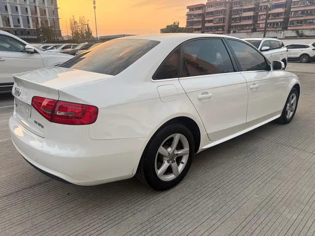 Audi A4L — миниатюра 10