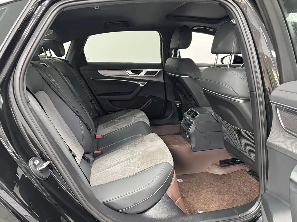 Audi A6L — миниатюра 16