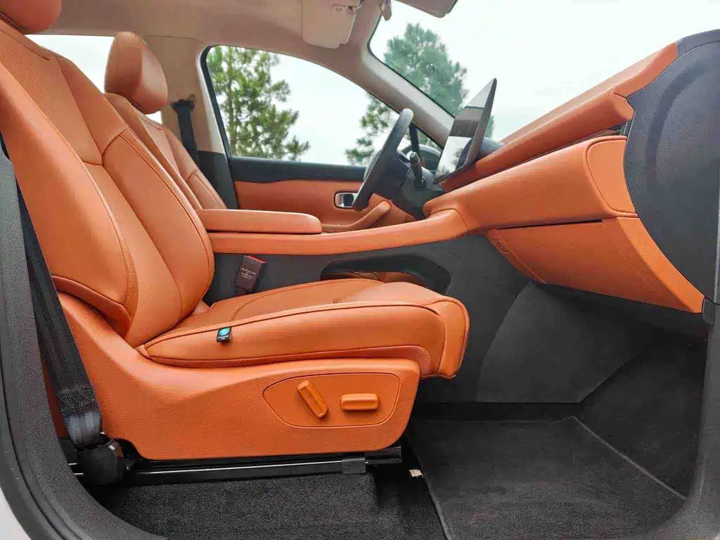 Leapmotor Leapmotor C10 — миниатюра 10