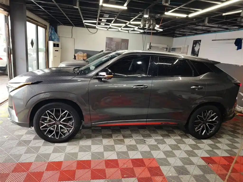 CHANGAN CHANGAN AUCHAN Z6