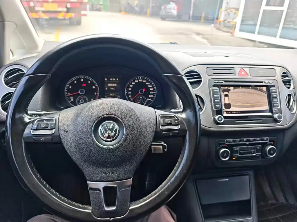 Volkswagen Golf (Import) — миниатюра 12
