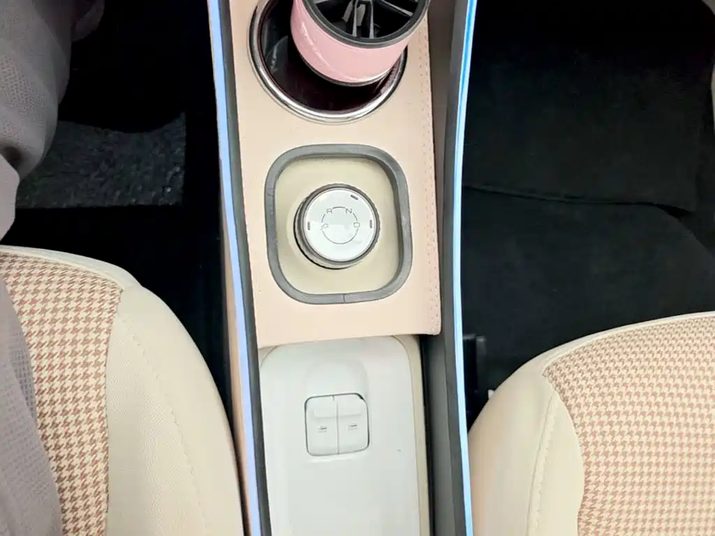 Wuling MINIEV — миниатюра 14