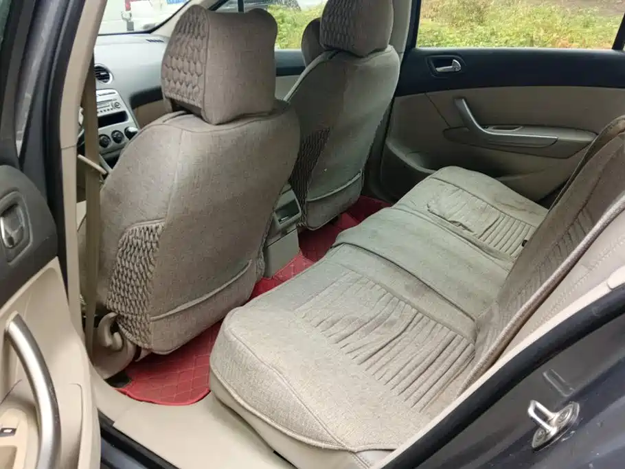 Peugeot 408 — миниатюра 11