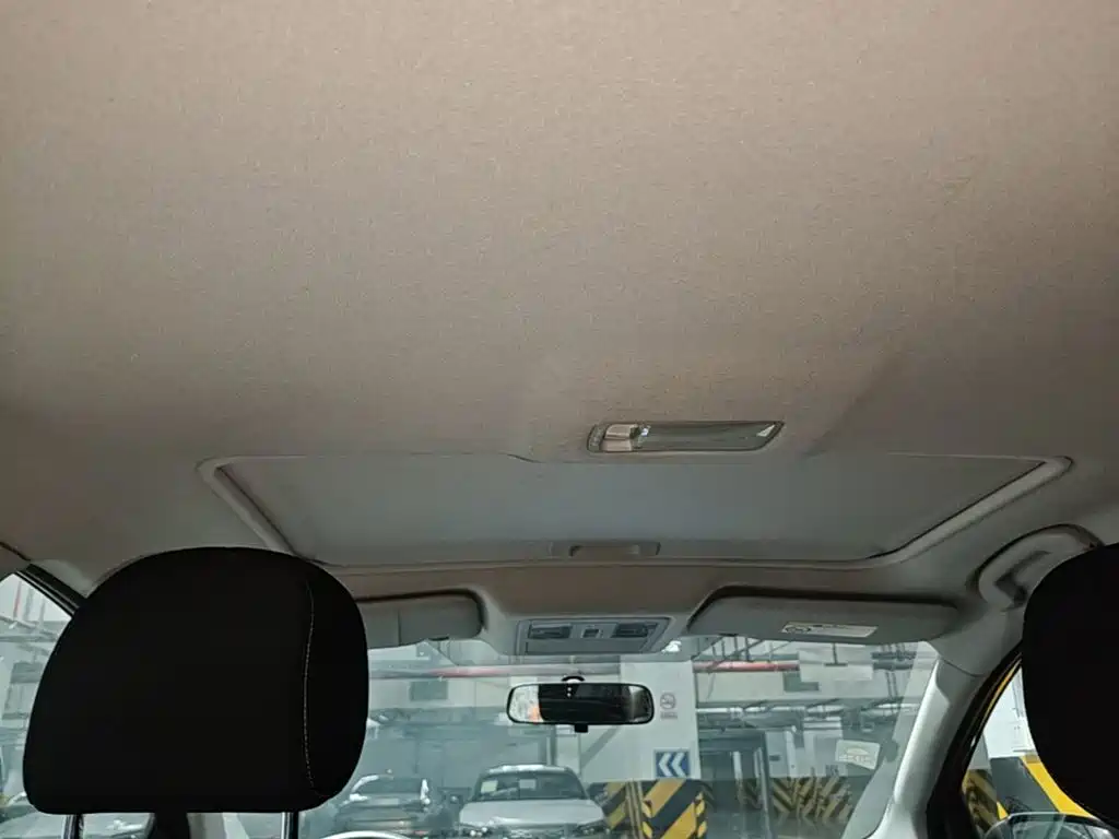 Nissan Tiida — миниатюра 23