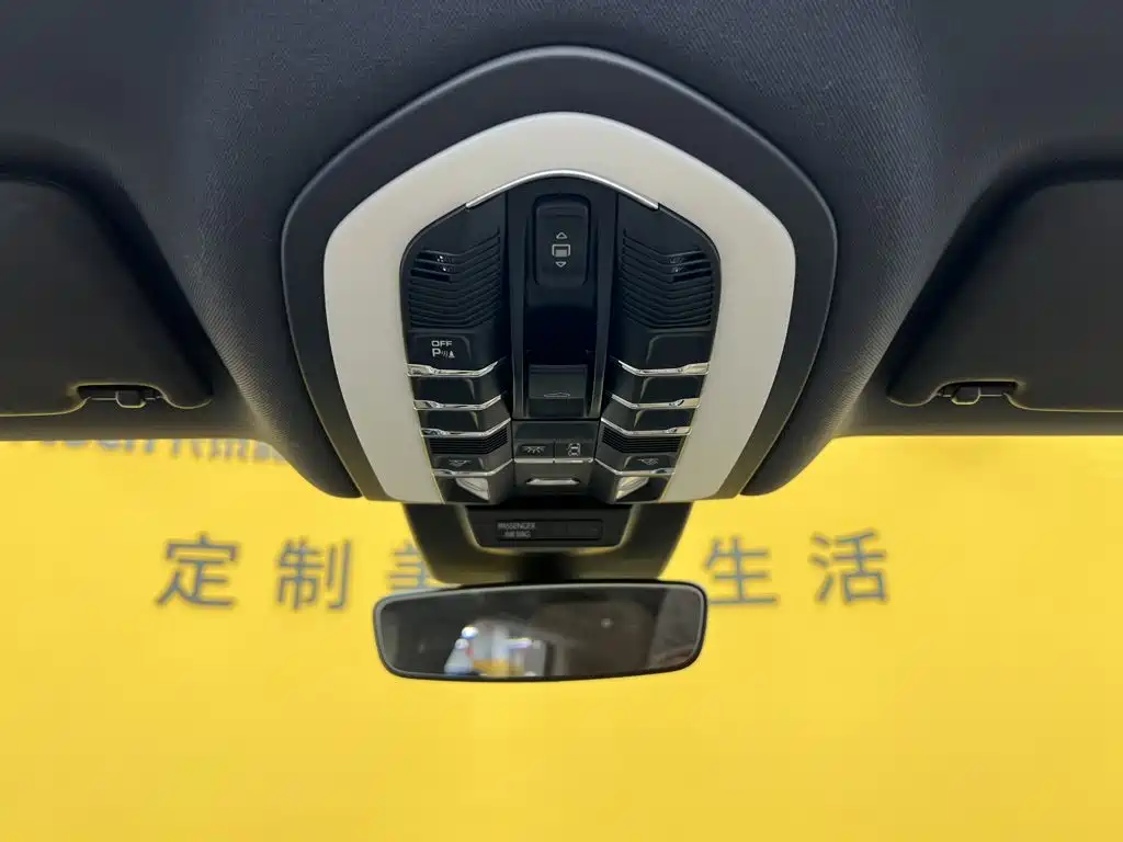 Porsche Macan — миниатюра 28