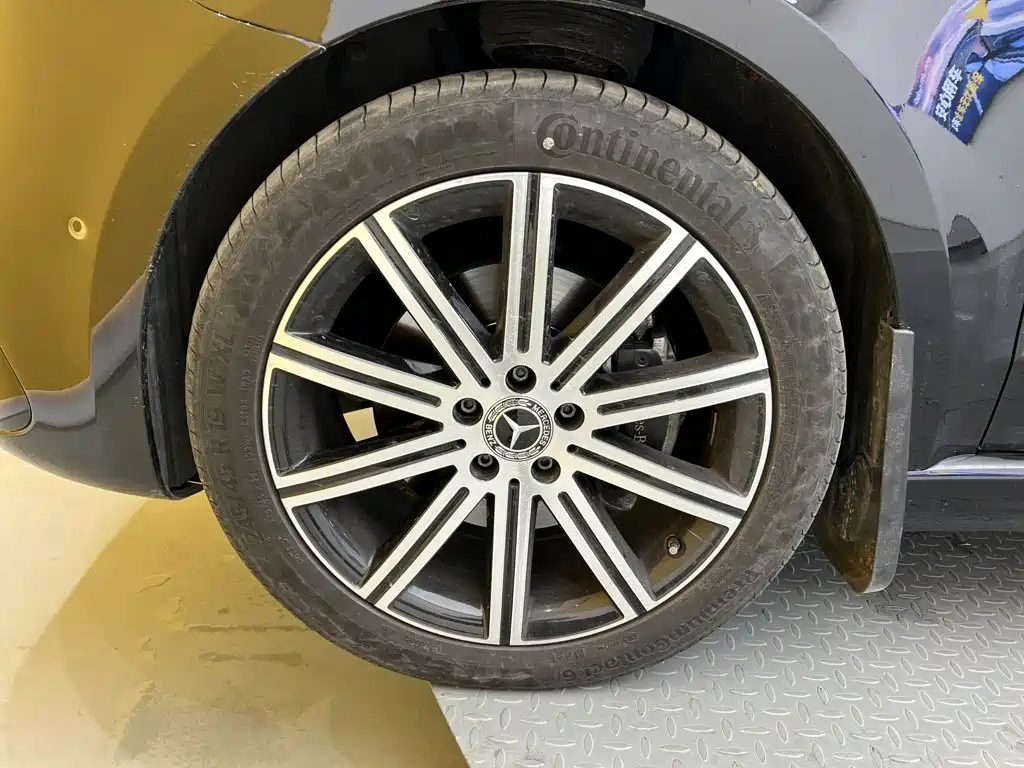 Mercedes-Benz V-Class — миниатюра 10