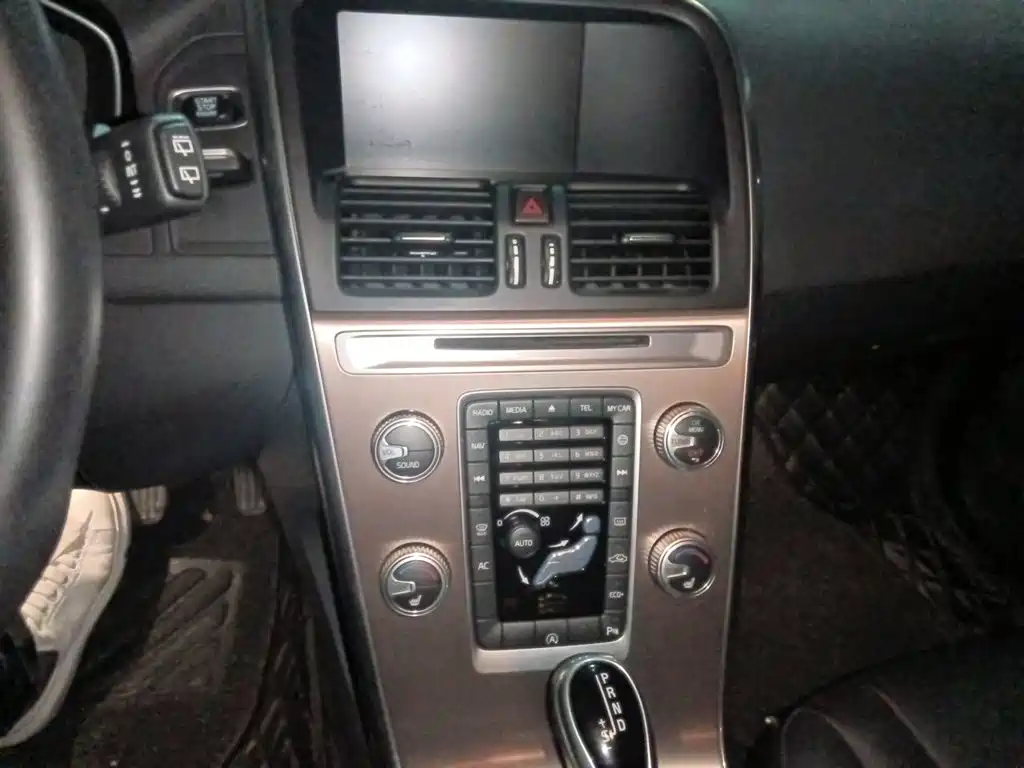 Volvo XC60 — миниатюра 14
