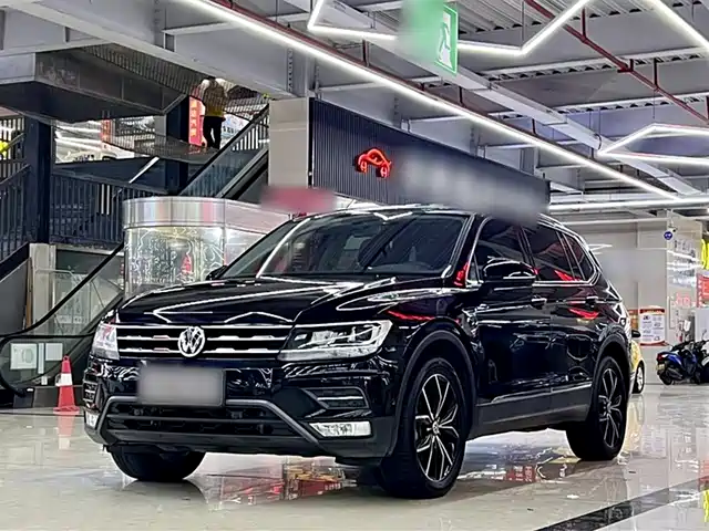 VOLKSWAGEN TIGUAN L 2019