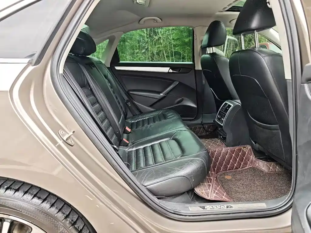 Volkswagen Passat — миниатюра 14