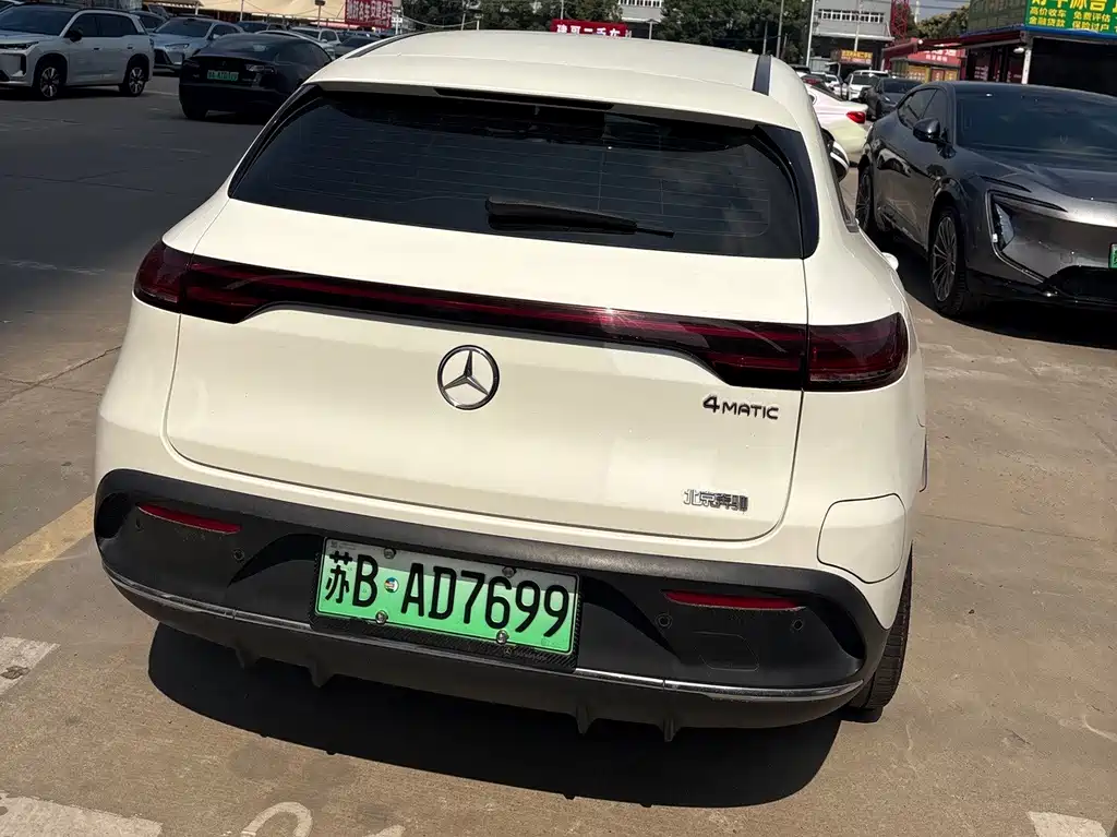 Mercedes-Benz EQC — миниатюра 6
