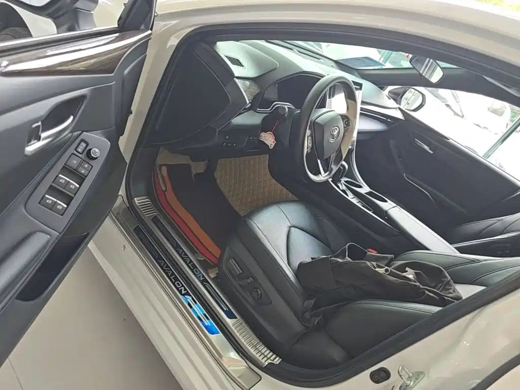 Toyota Avalon — миниатюра 16