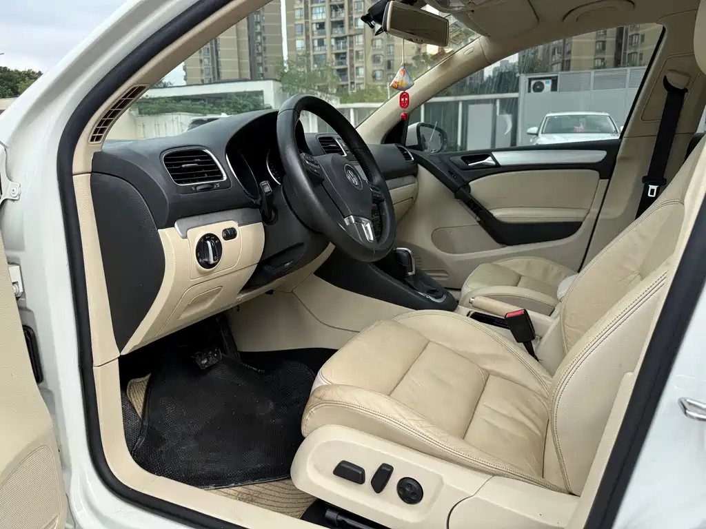 Volkswagen Golf — миниатюра 4